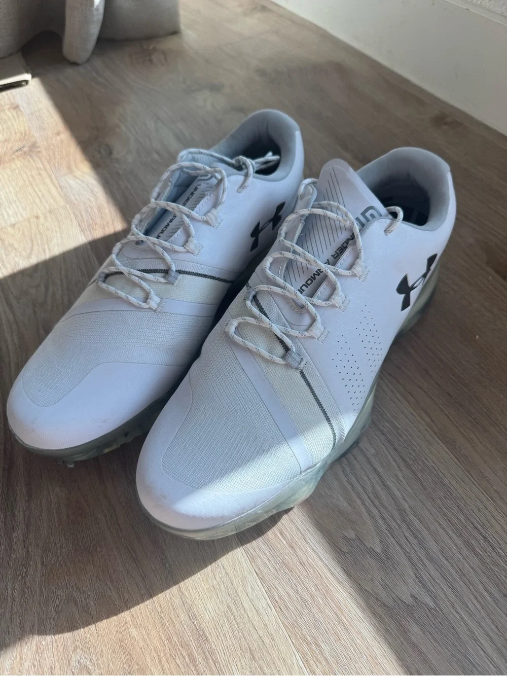 Under Armour Men’s White Golf Shoes
